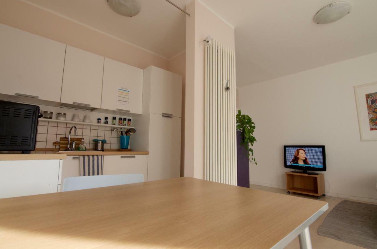 Interno 77 Di Tss' - Appartamento Soleggiato Con Ampie Finestre & Internet Veloce Con Fibra - Perfetto Per Coppie Trento Exterior foto